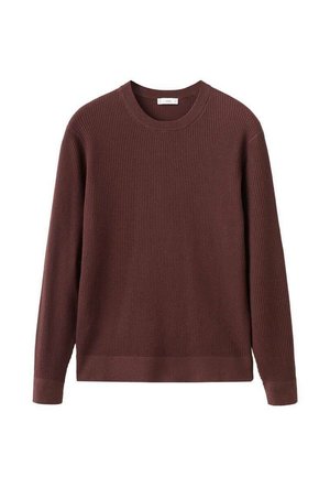 Suéter de manga larga de punto acanalado en marrón oscuro con cuello redondo y puños ajustados, exhibido sobre un fondo blanco.
