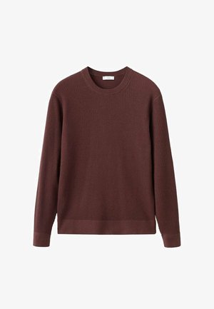 Langærmet, ribstrikket sweater i mørkebrun med rund hals og tætsiddende manchetter, vist på en hvid baggrund.