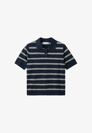 Tricou polo bleumarin cu mâneci scurte, cu dungi orizontale albe și guler cu două nasturi.