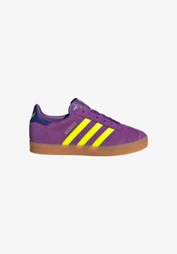 Neizbrano, active purple solar yellow collegiate purple