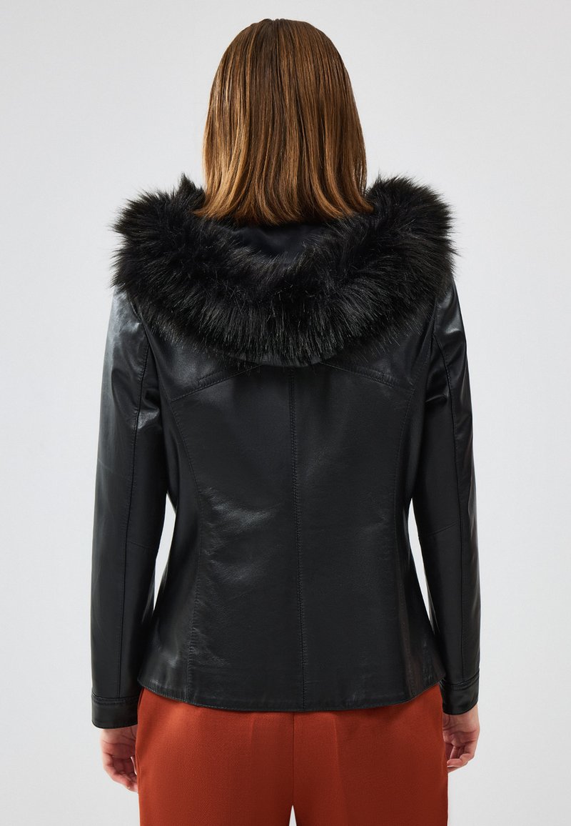 ASOS DESIGN - Veste en imitation cuir avec col - Noir | ASOS ASOS DESIGN - Veste en imitation cuir avec col - Noir | ASOS