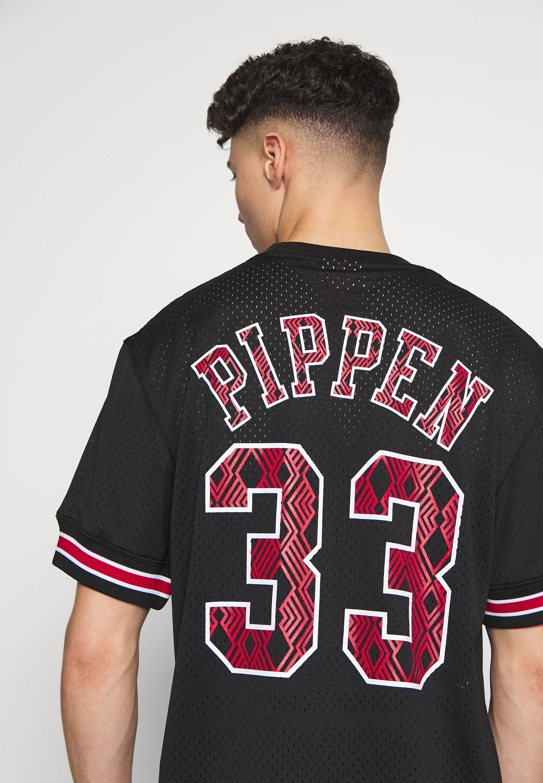 scottie pippen t shirt jersey