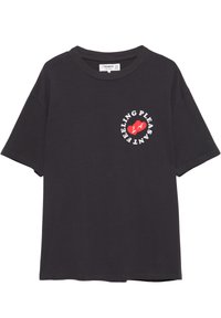 Tricou negru din bumbac cu guler rotund și mâneci scurte. Grafică frontală cu textul „SIMPATIE” și o inimă roșie.
