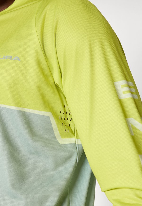 CORE PRINTED TEE - Long sleeved top4