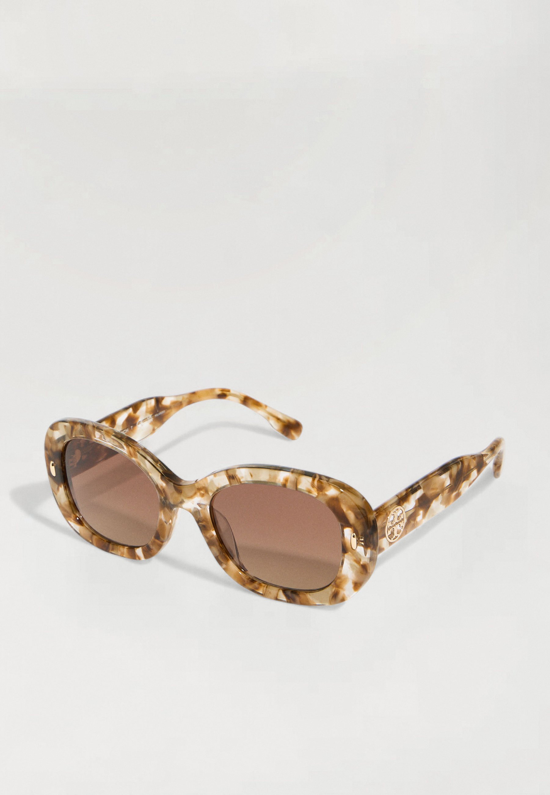 Tory Burch Tortoiseshell Oval Sunglasses with Gradient Lenses Miller Round: Women main image 3