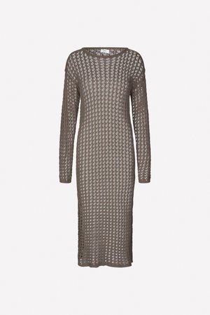 Knit dress in a taupe color, featuring a loose fit, long sleeves, and openwork pattern with diamond shapes throughout.