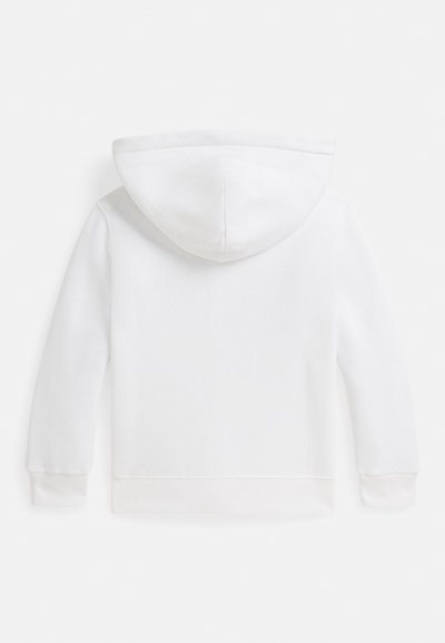Bela jopa s kapuco iz mehke bombažne tkanine; ima kangaroo žep, dolge rokave in kapuco z zategovalnim vrvico. Gladek tekstura brez vzorcev.