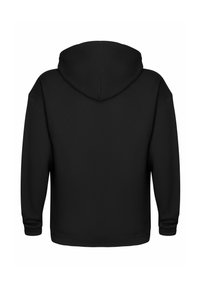 Mustan hupparin, jossa on pitkät hihat, yksinkertainen muotoilu ja pehmeä rakenne. Mukana on suuri huppu ja tavalliset kengurupussit.