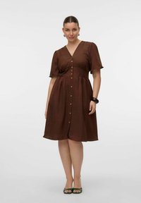 Vero Moda Curve VMCMELANEY MIDI - Srajčna obleka - chocolate torte
