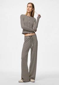 Pieces PCLAYA MW WIDE  - Broek - bright white