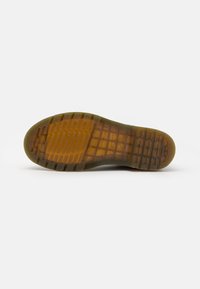 Dr. Martens 1461 - Stringate - olive carrara