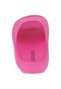Rosa Slipper mit strukturierten Oberflächen, runder Zehenpartie und konturiertem Fußbett mit eingedrucktem Markennamen innen. Leichtes Design.