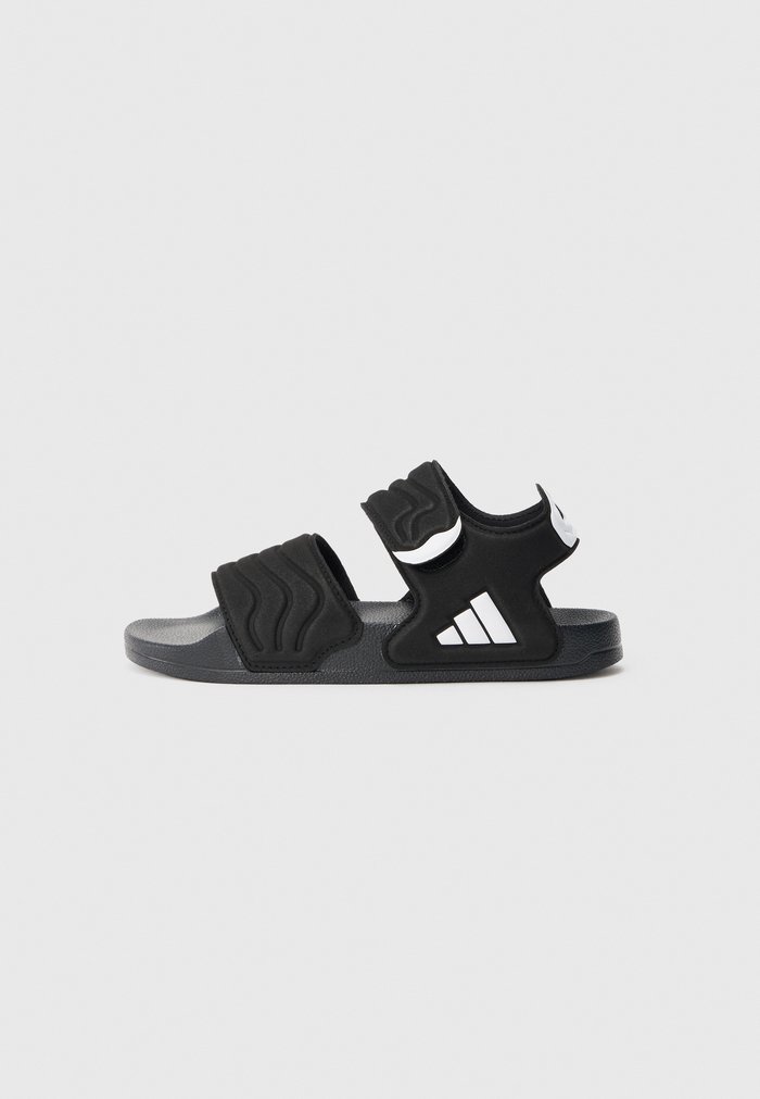 adidas ADILETTE UNISEX - Sandalias de senderismo - core black Black Cloud White (GS)