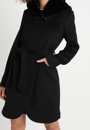 Mantel - black