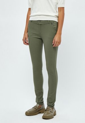 Minus MICARMA PANTS - Chino - green field