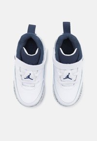 Jordan SPIZIKE  - Tossud - white/obsidian/pure platinum