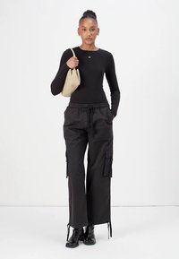 Tommy Jeans ELASTICATED PANT - Cargobukse - black