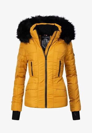 Gul puffjacka med svart immitationspäls på huvan, blixtlås fram, två sidofickor och ribbade ärmslut. Quiltat mönster över hela kroppen.