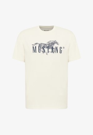 Creme kortærmet T-shirt med mørkeblå løbende hestegrafik og teksten "MUSTANG" midt på forsiden.