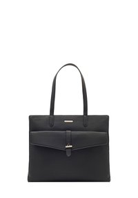 Sac fourre-tout en cuir noir avec deux poignées, doté d'un rabat avant maintenu par un fermoir en métal et d'une plaque de marque subtile en haut.