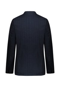 Marinblå blazer i ett mjukt, strukturerat tyg. Har en skräddarsydd passform, kavajkrage och fyra-knappskavlar med knapppdetaljer.