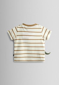 Kortærmet toddler-skjorte med brune vandrette striber på hvidt stof og en lille stofhale-detalje på højre side.