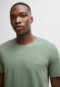 BOSS Haut de pyjama - light green