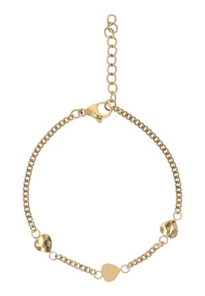 Brățară din lanț auriu cu trei talismane mici în formă de inimă ciocănită și închidere cu clemă reglabilă.