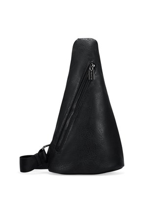 Bolso bandolera de imitación cuero negro con un diseño triangular, bolsillo frontal con cremallera, correa ajustable y detalle de superficie texturizada.