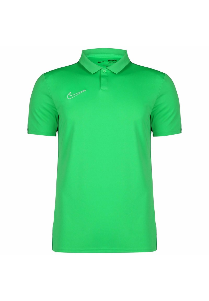 Zelená polo košile vyrobená z hladké látky, s klasickým límečkem a bílým logem Nike na levé straně. Krátké rukávy a přiléhavý střih.