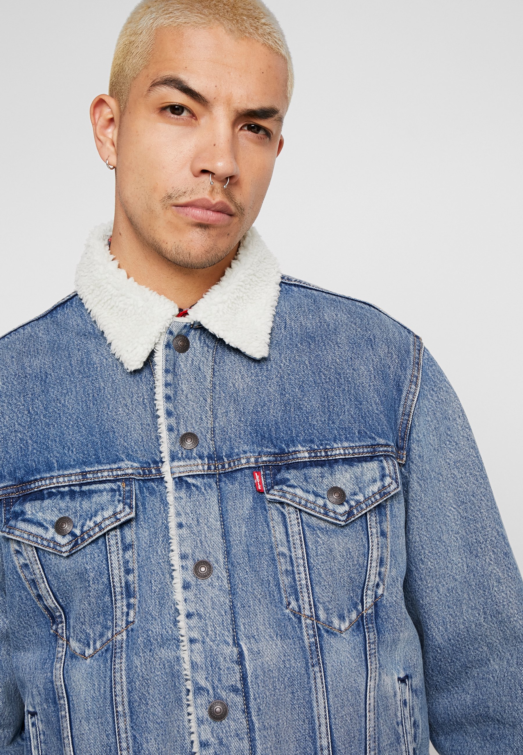 Levi's® VIRGIL TRUCKER Jeansjakke blue denim Zalando.no Levi's® VIRGIL TRUCKER Jeansjakke blue denim Zalando.no