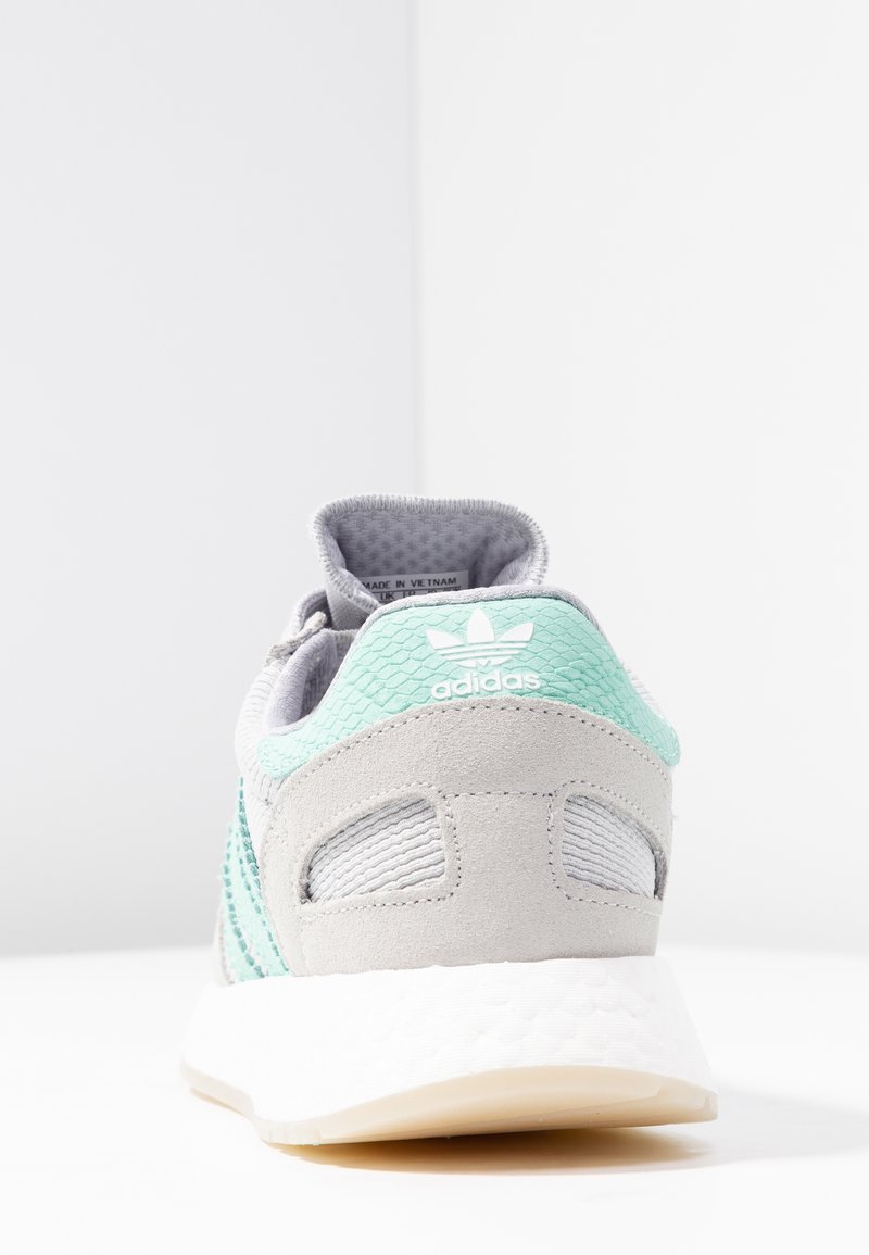 adidas gazelle silver green womens adidas Barreda Lo Trainers White US 5.5 Woman KI6726/4 main image 1