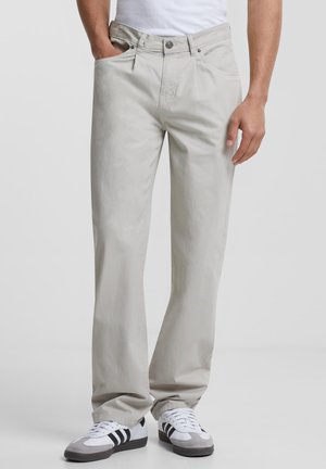 SKATER - Pantaloni - cloud