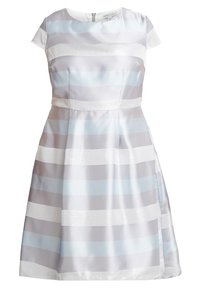 Ljusblå och grårandig klänning med korta ärmar, rund halsringning och en utsvängd kjol. Satinkänsla med en subtil glans.