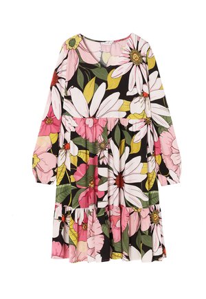 Abito floreale con maniche lunghe, caratterizzato da grandi fiori rosa e bianchi su uno sfondo nero, design a strati e vita arricciata.