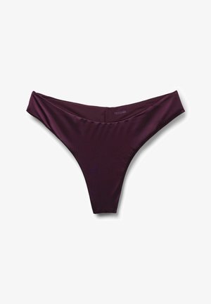 Dunkellila nahtloser Bikini-Slip mit hohem Schnitt und kleinem "Tezenis"-Logo am Taillenbund.