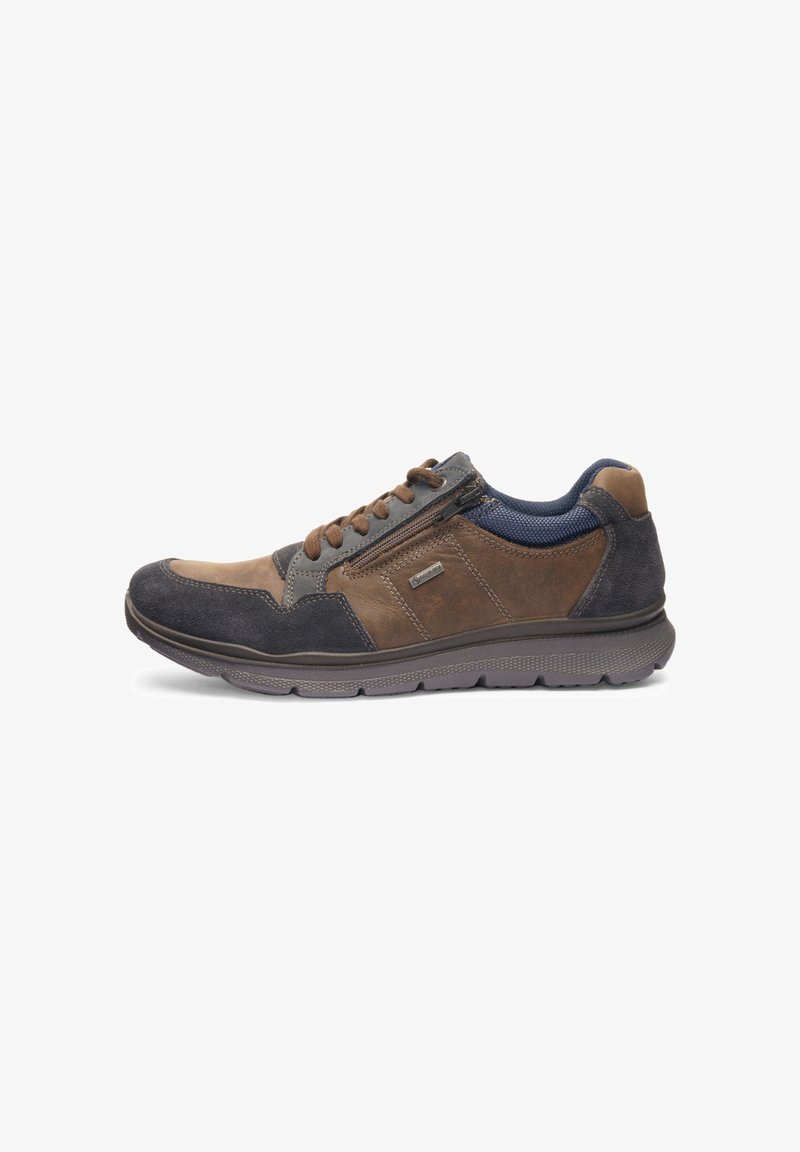 Men’s casual sneaker with brown leather, dark gray suede, blue mesh collar, brown laces, side zipper, and textured gray rubber sole.