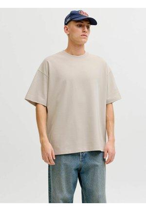 Camiseta básica - moonbeam