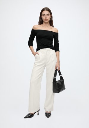 Topshop, OFF SHOULDER TOP - T-shirt à manches longues - jet black