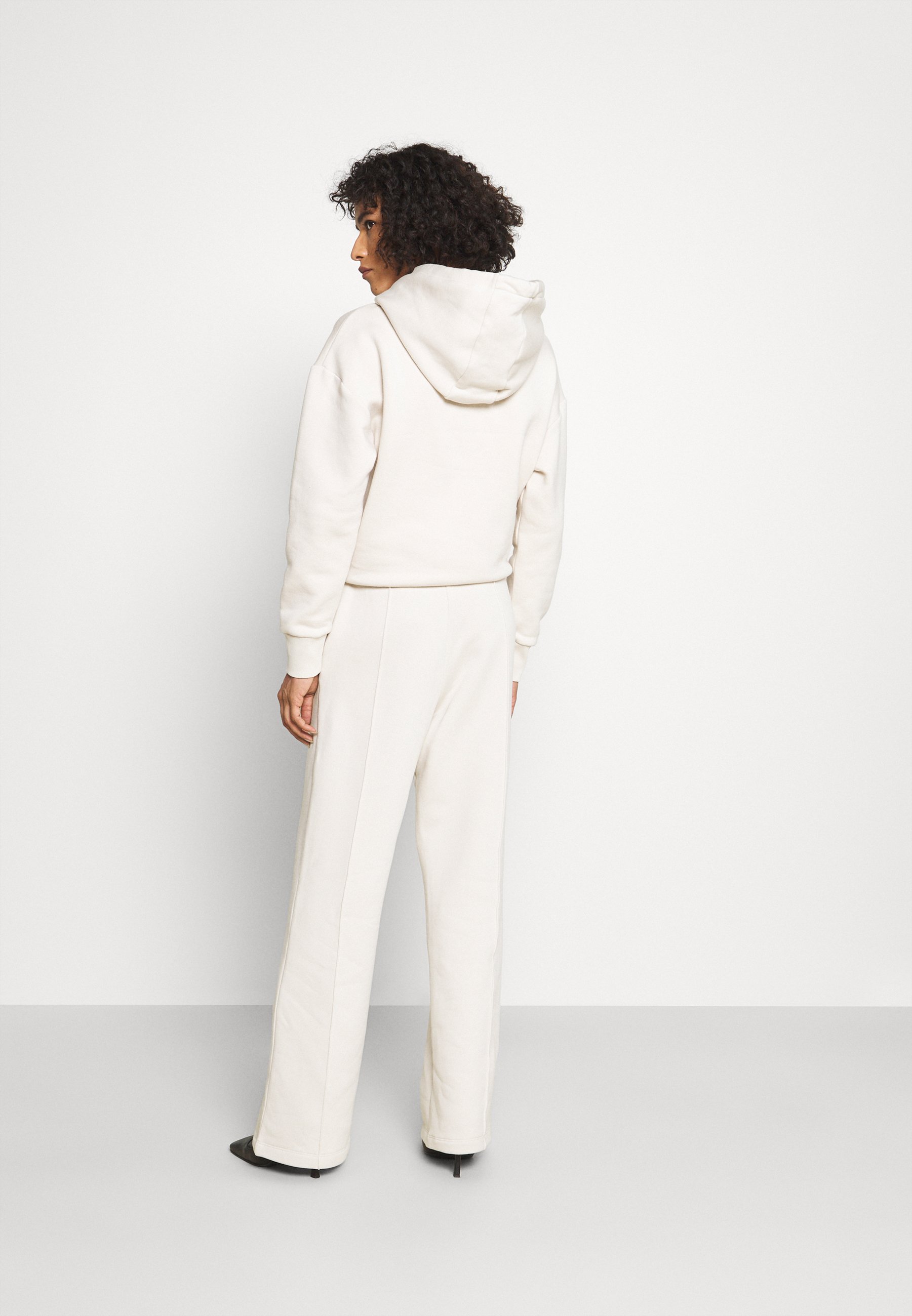Patrizia Pepe PANTALONI TROUSERS - Treningo apatinė dalis - white  stone/balta - Zalando.lt