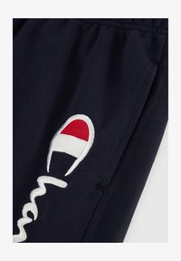 Unselected, dark blue