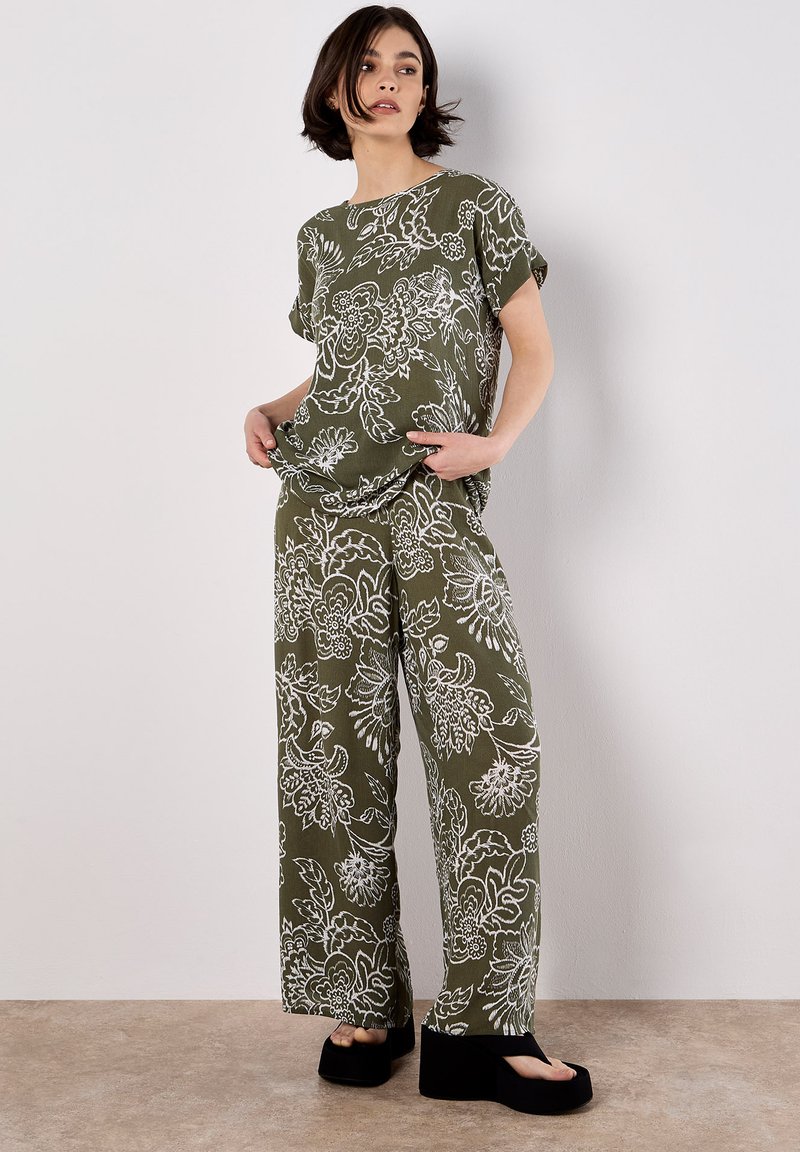 Apricot Broek kaki