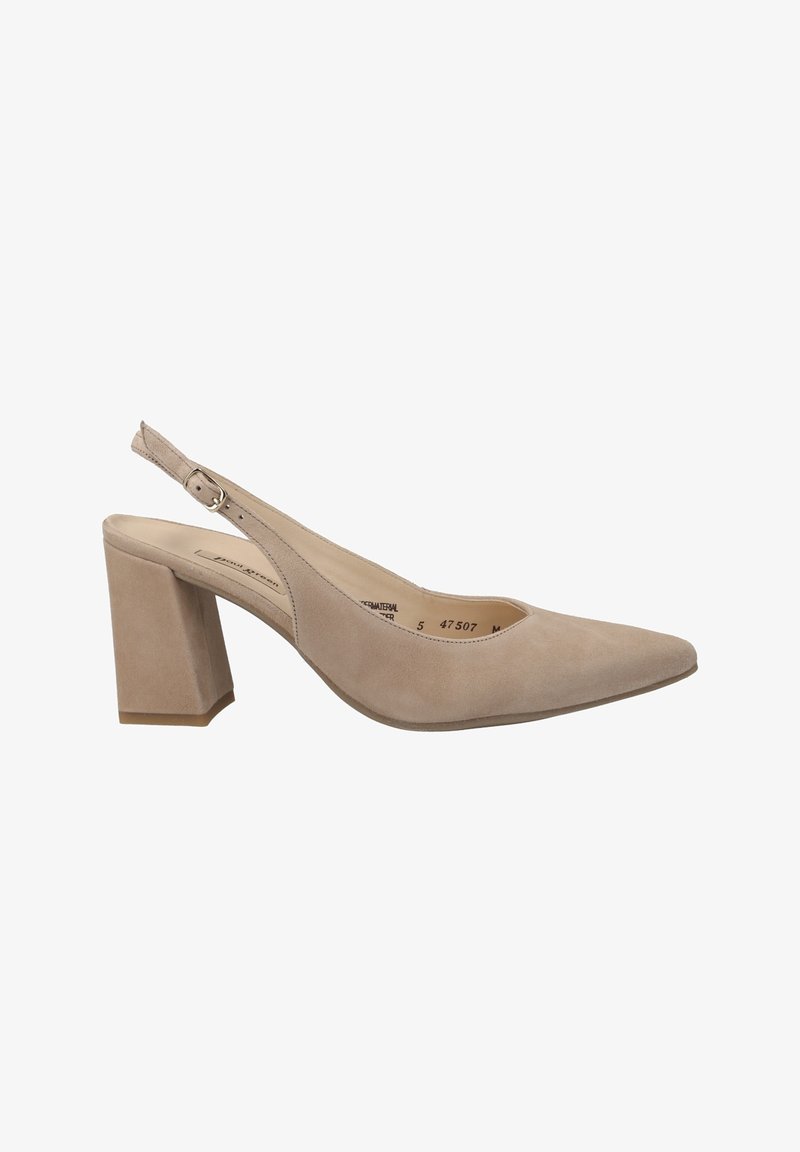 Pompe slingback en suédine beige avec un bout pointu, une sangle à boucle ajustable et un talon épais.