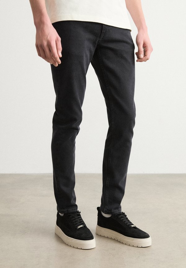 TAPER - Slim fit jeans