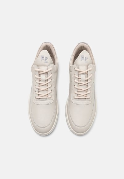 Filling Pieces Tenisice - off white