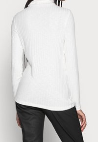 Esprit Langarmshirt - off-white
