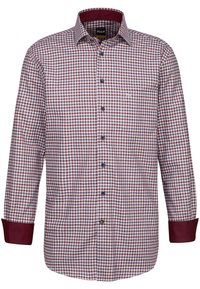Herren Langarmhemd im rot-blauen Karomuster, mit klassischem Kragen, durchgehender Knopfleiste und tiefroten Manschetten sowie einer Brusttasche.