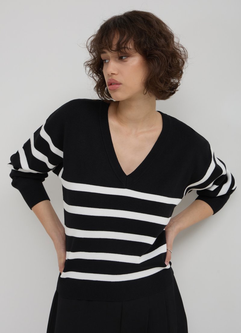 Calliope SCAVO V RIGHE VI NY S172 - Maglione - une variante