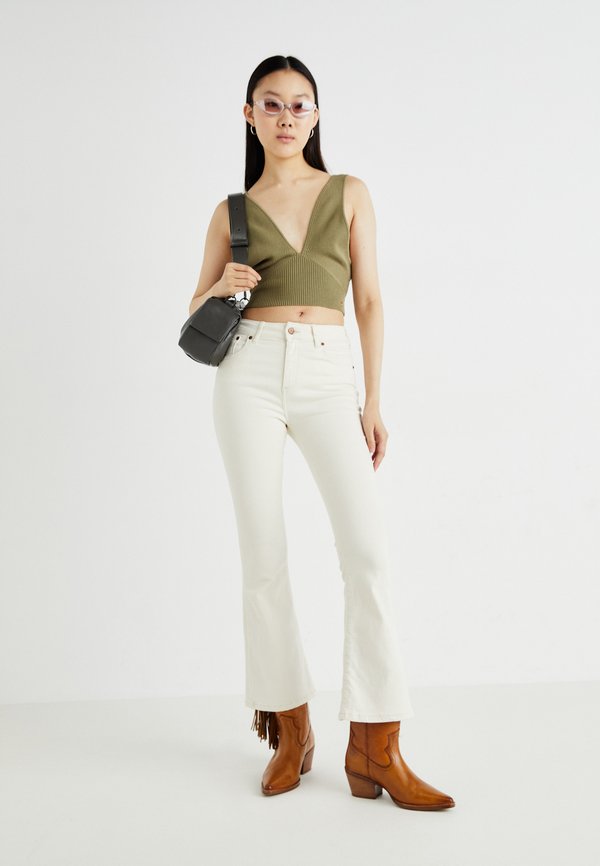 RAVAL  - Flared Jeans - megalia crudo3