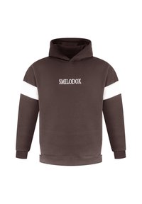 Hoodie marron avec des rayures blanches sur les manches, capuche à cordon de serrage et imprimé "SMILODOX". Fabriqué en tissu doux avec des poignets et un ourlet côtelés.